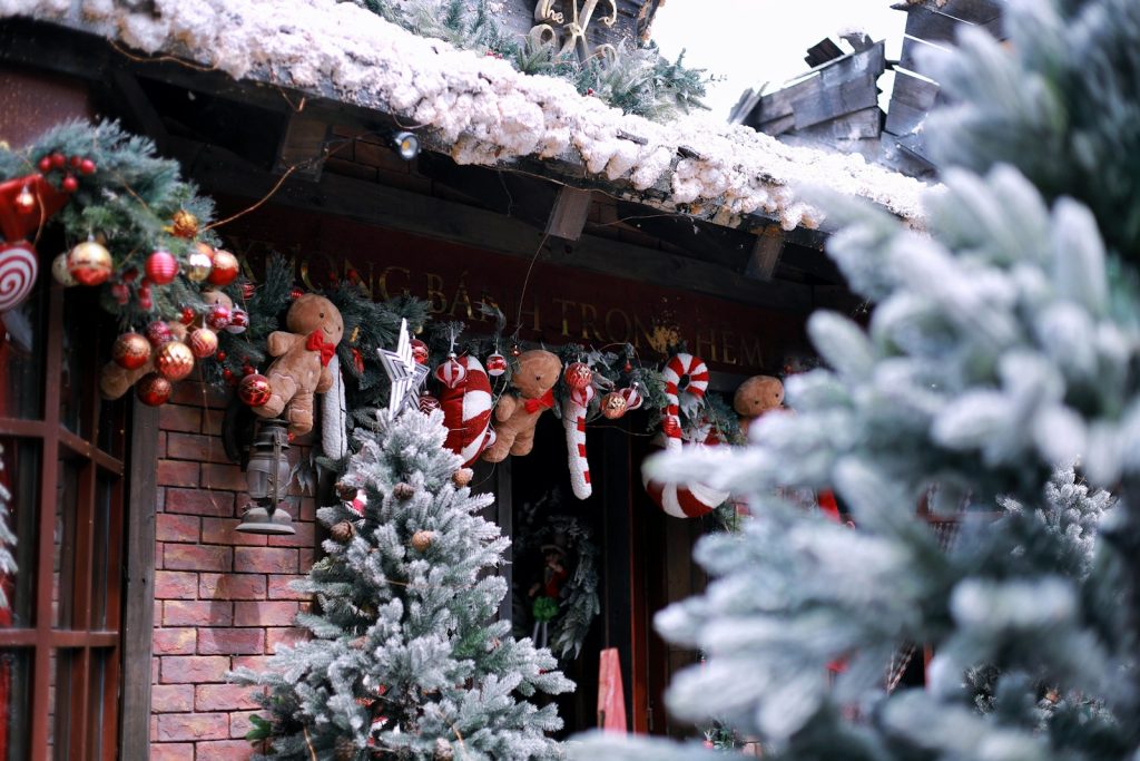 Cozy and decorated home ready for christmas.