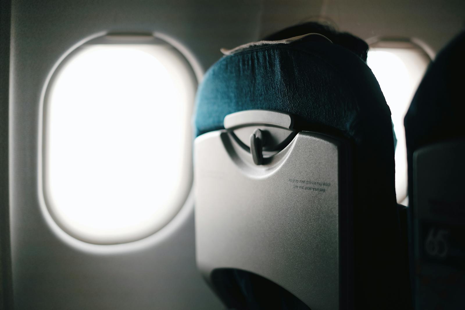 I Paid Months in Advance for an Aisle Seat on a Long-Haul Flight — A Couple Called Me “Incredibly Selfish” for Refusing to Switch