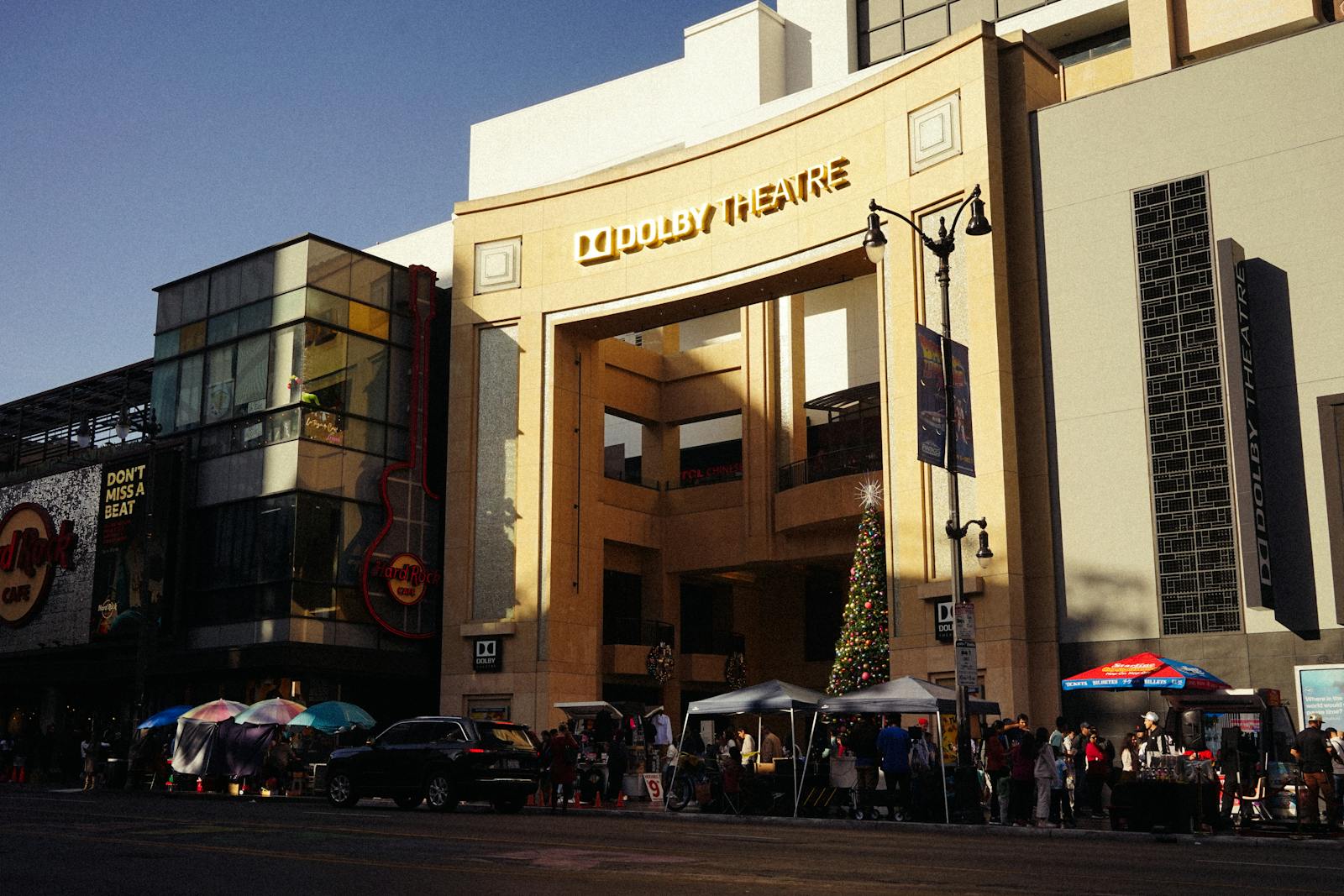 Creator Shares Oscar Predictions From the Red Carpet Days Before the 2026 Academy Awards Ceremony