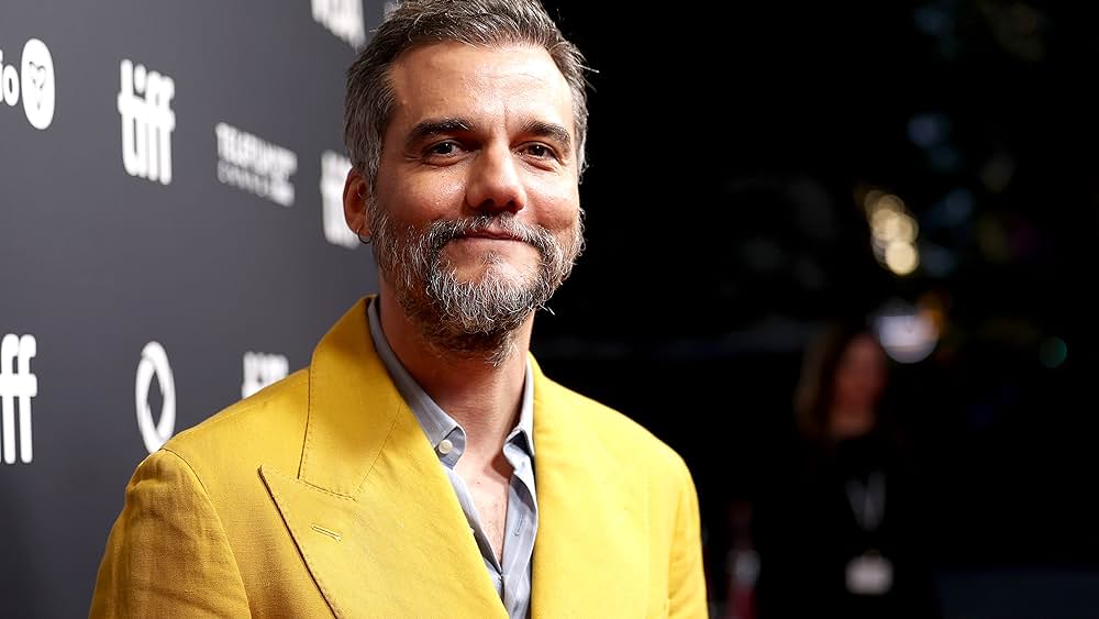 Wagner Moura Suggests the Oscars Should Move Back to February, Saying the Current March Date Makes Awards Campaigns Drag On