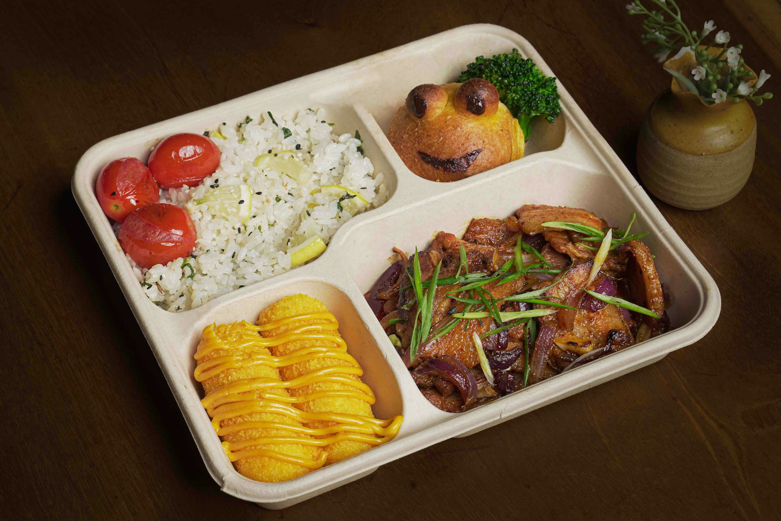 People Debate Whetherschool cafeteria pizza vs burger nostalgia debate Were Better as Americans Share Memories of Classic Lunchroom Meals