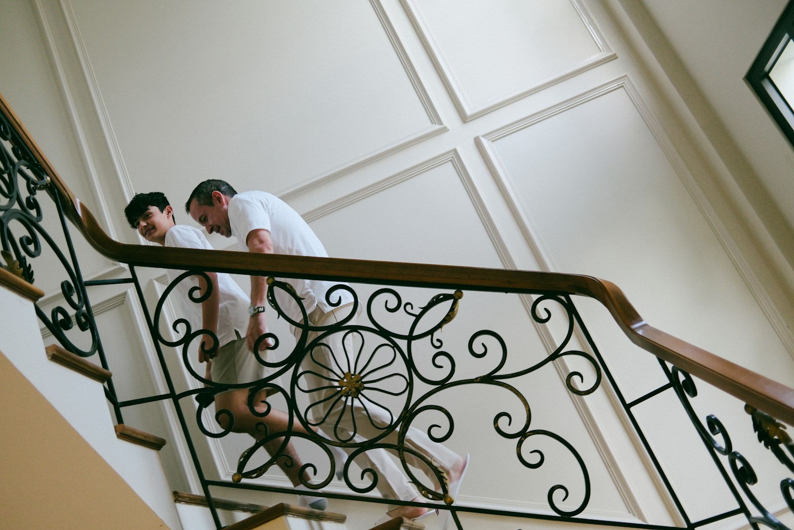 Dad Says He Loves His Son But Secretly Wishes His Teen’s Long-Awaited Package Had Arrived Another Day Because He Was Too Overwhelmed