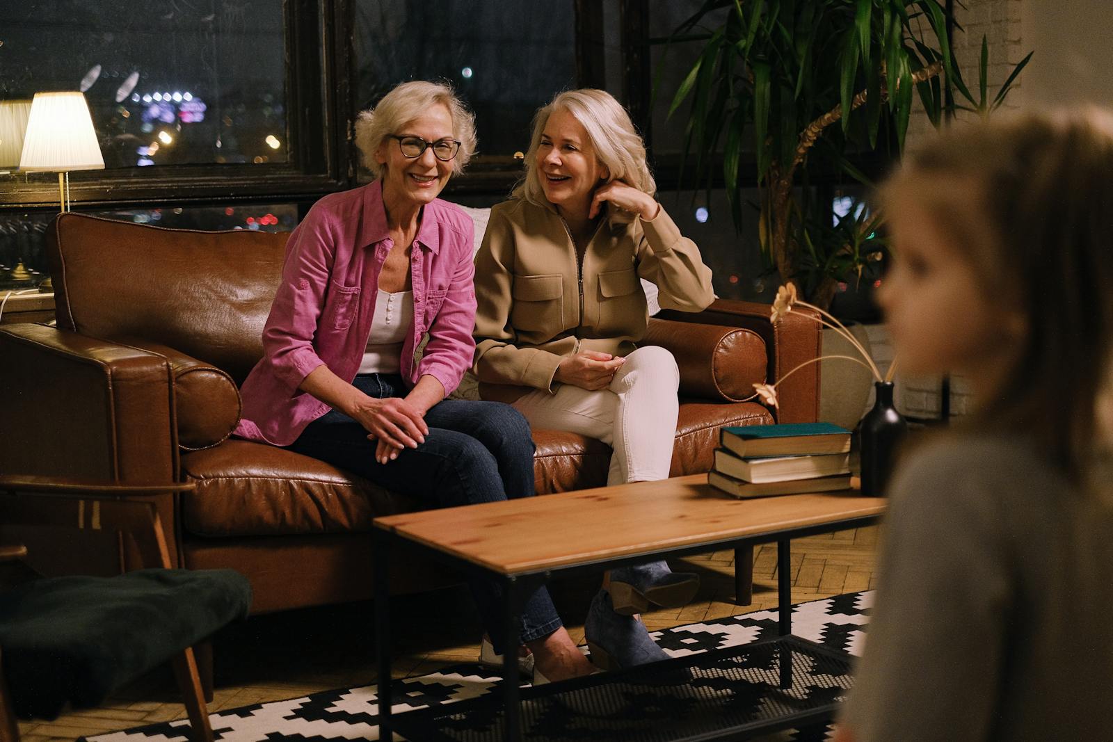 Step Grandmother Has Spent Decades Treating Relative Like She Doesn’t Exist, and the Family Still Acts Like She’s the Problem for Never Forgetting It