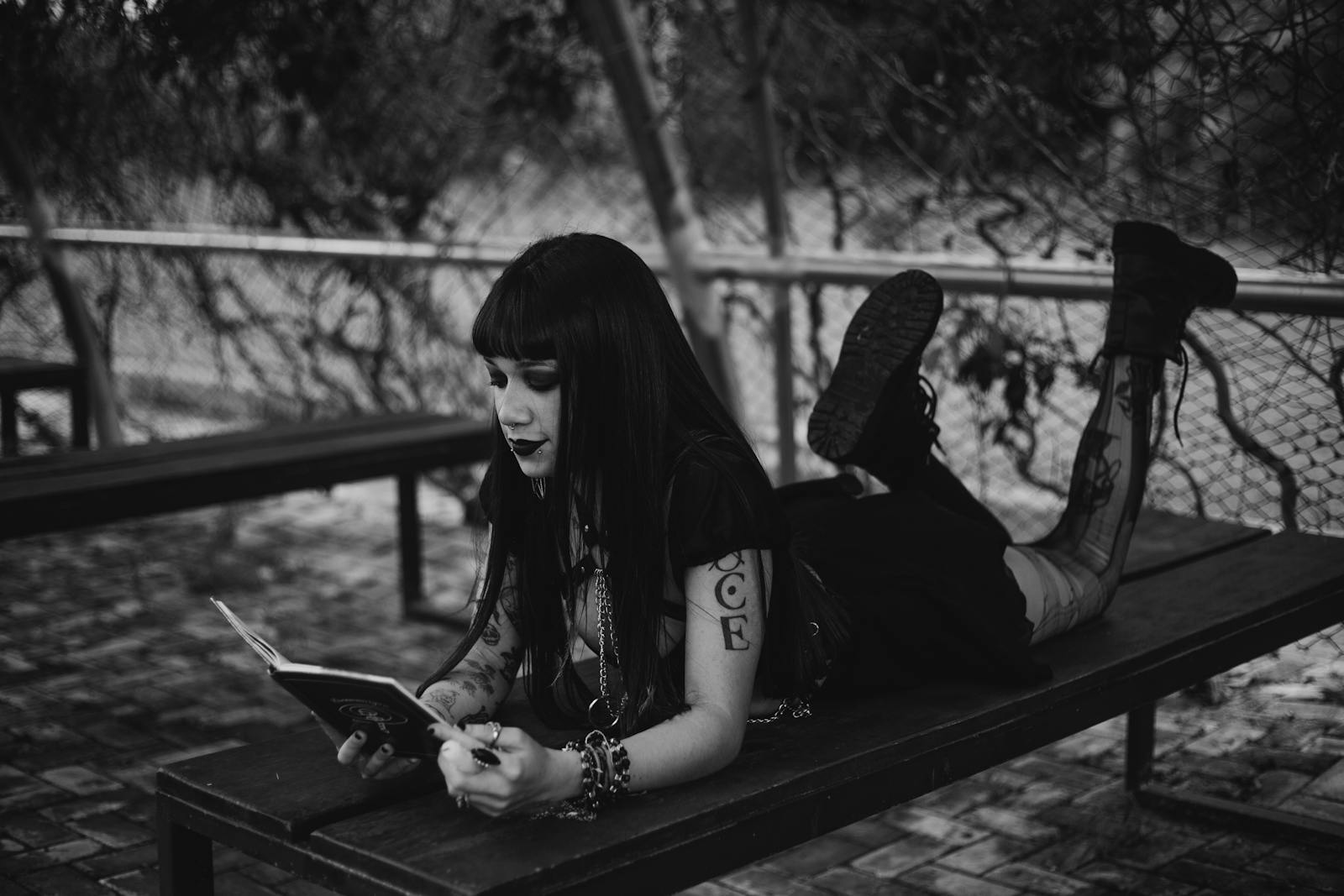 Mid-30s Alt Girlie Going NC With Her Mom Says Mom Started Appearing Alt After Years of Bullying Her Tastes — It Feels Like Mom Is Crawling Into Her Skin
