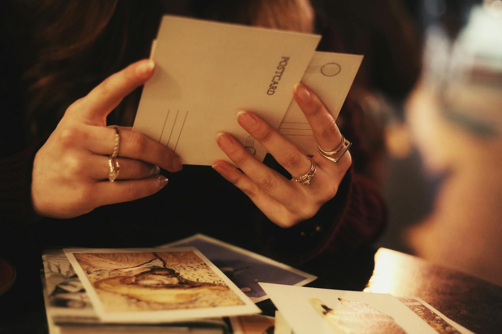 Estranged Daughter Who Survived a Suicide Attempt 4 Years Ago Got a Fourth Postcard From Her Mother Begging for “a Sign of Life” — She Called Her Local Police Station for a Note on File and Was Told It Was Too Much Effort