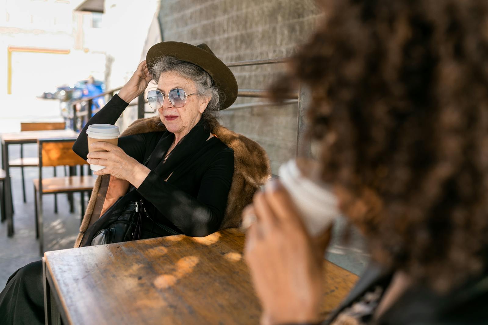 Daughter Whose 81-Year-Old Mom Sounded Fine on Mother’s Day Got Told Mom Was in the ER for “Collapsing” — She Lived With Mom for a Year and Asked Her to Leave