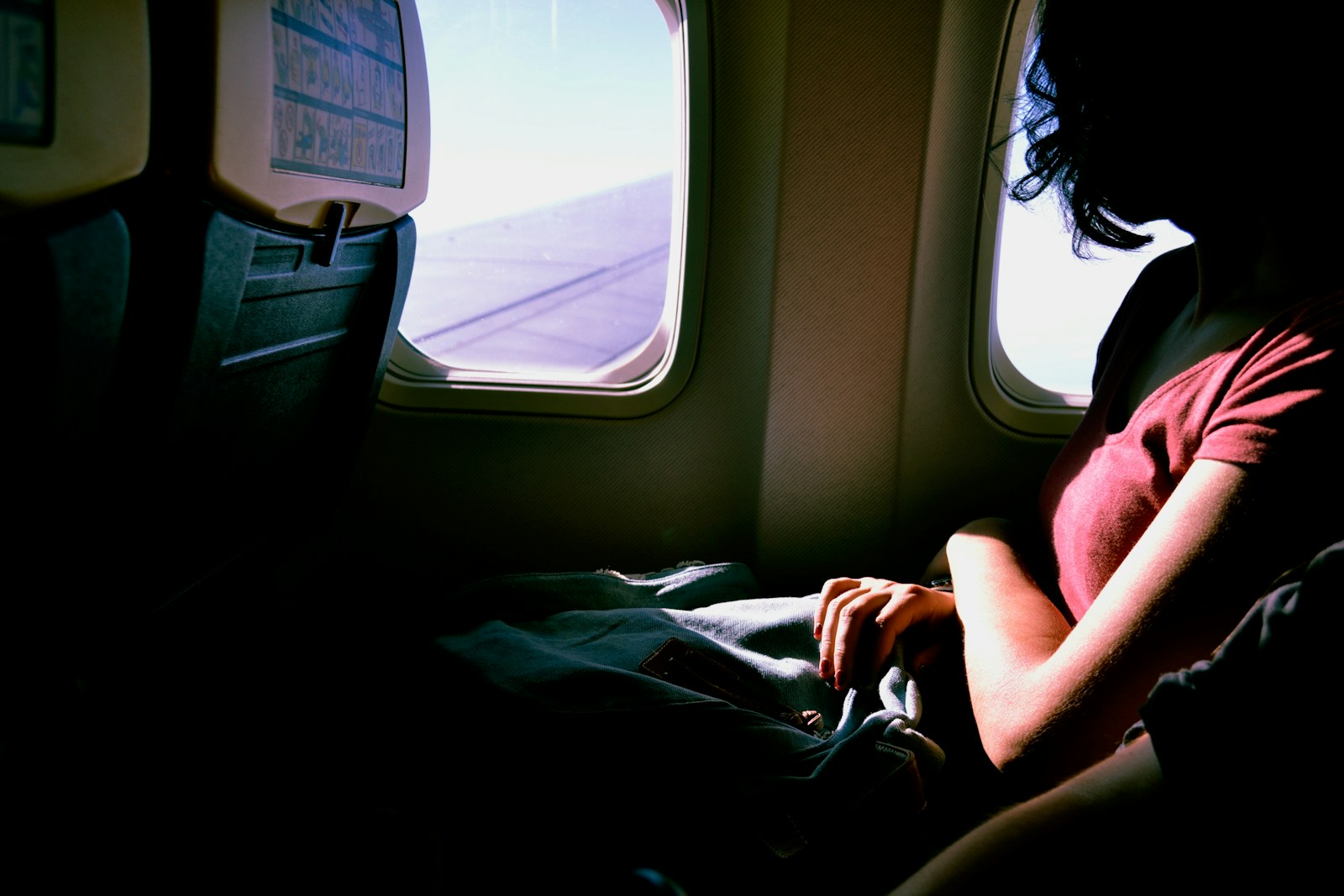 Passenger Endured Five Hours Of Seat Kicking, Politely Said “Please Stop Kicking My Seat,” Then The Mom Snapped, “You Do Not Speak To My Child”