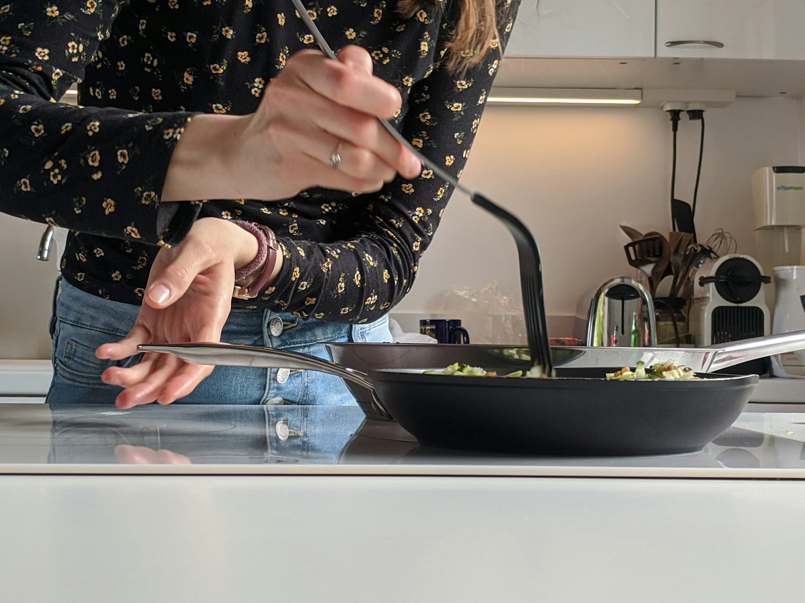 Wife Suggested an Induction Stove After Her MIL Caused Three Major Stove Disasters Including Putting a Blender on a Hot Burner — MIL Lost It Insisting Glass Cookware Would Work Fine on the New One