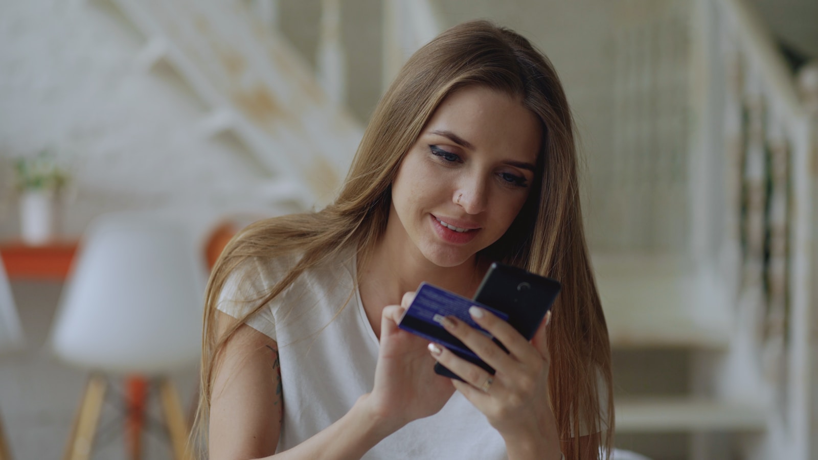 Soon-to-Be College Student Planning to Go No Contact With Her Toxic Parents at Uni Worries Her Backup Financial Plan Falls Apart if They Find Out the School Is Far From Home
