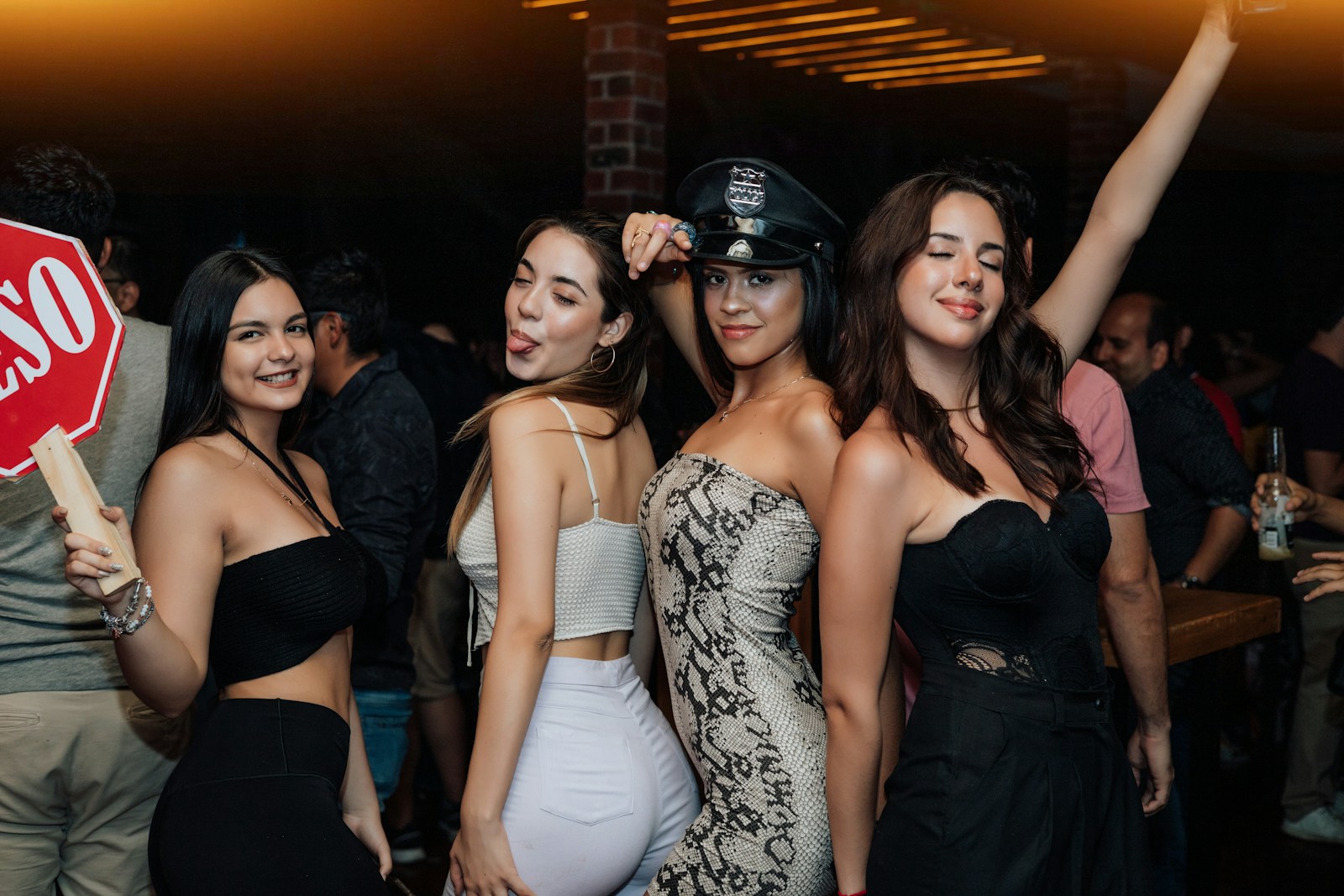 Bride Asked Friends To Stop Taking Critical Medications So They Could “Roll” At Her Bachelorette, Then Said It Was Her Dream