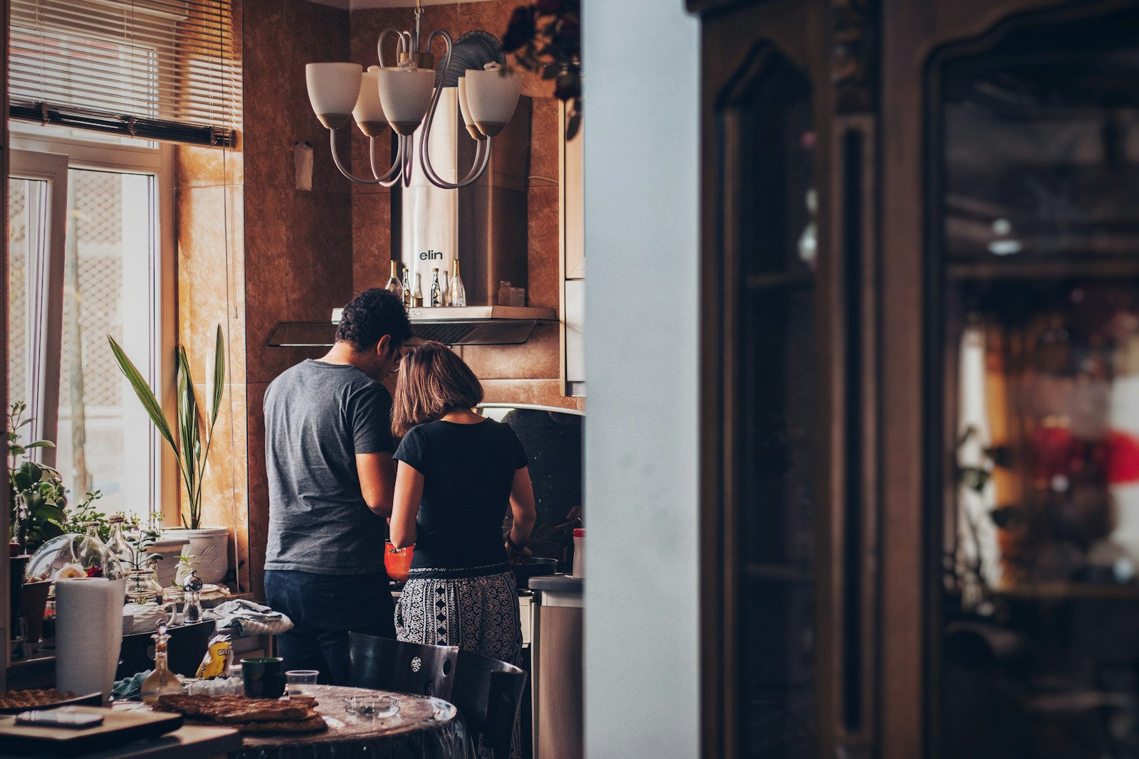 Husband 6 Years Married Whose Wife Hasn’t Left the House With Him in 2 Years Just Paid $11,000 for a Therapy Program — She Came Out Angrier and Validated