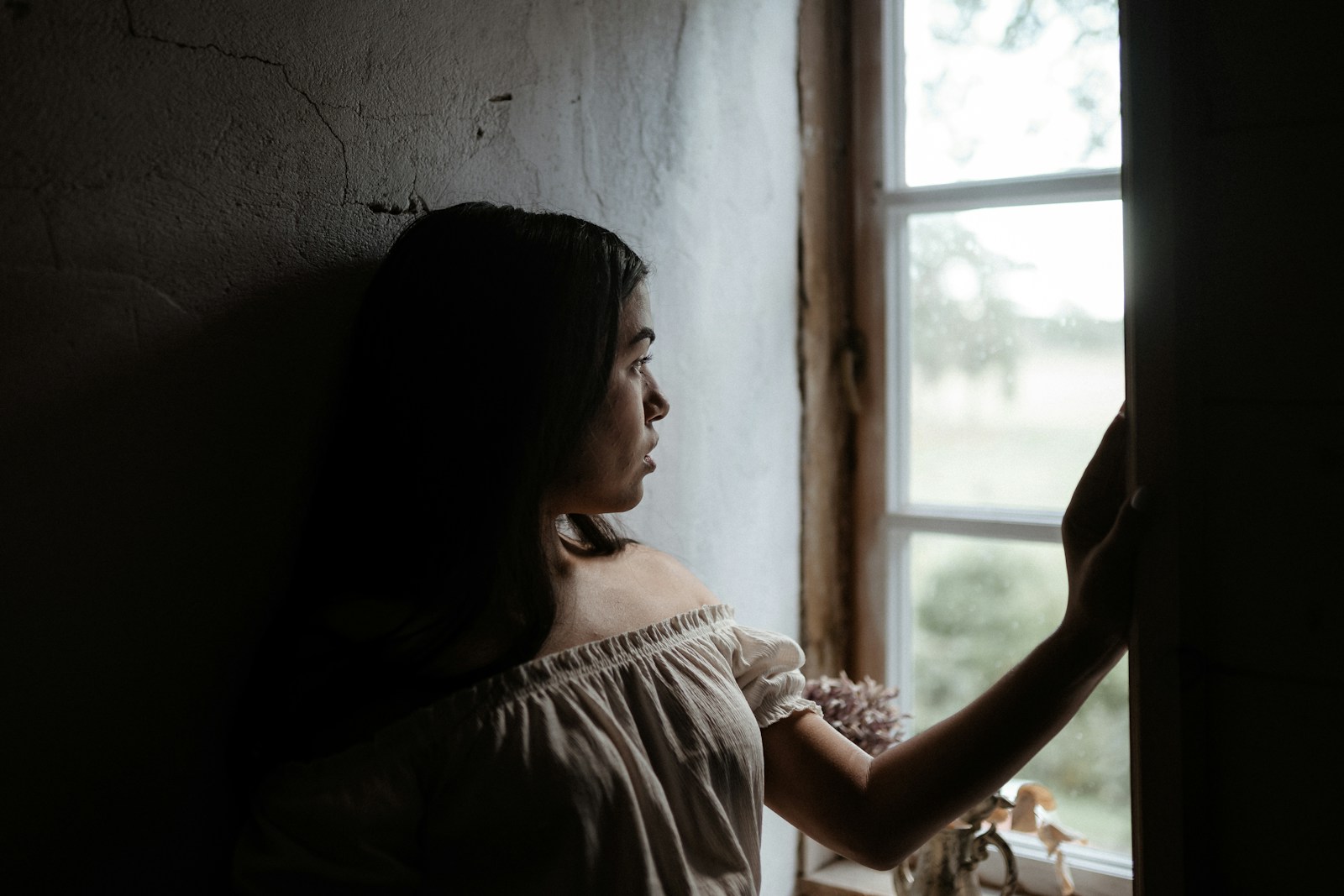 Adult Daughter Watching Her 55-Year-Old Disabled Dad Beg His Sister for Daily Bill Money Signed Him Up for Food Stamps — He Doesn’t Qualify for Disability and Has Started Asking Her, Too