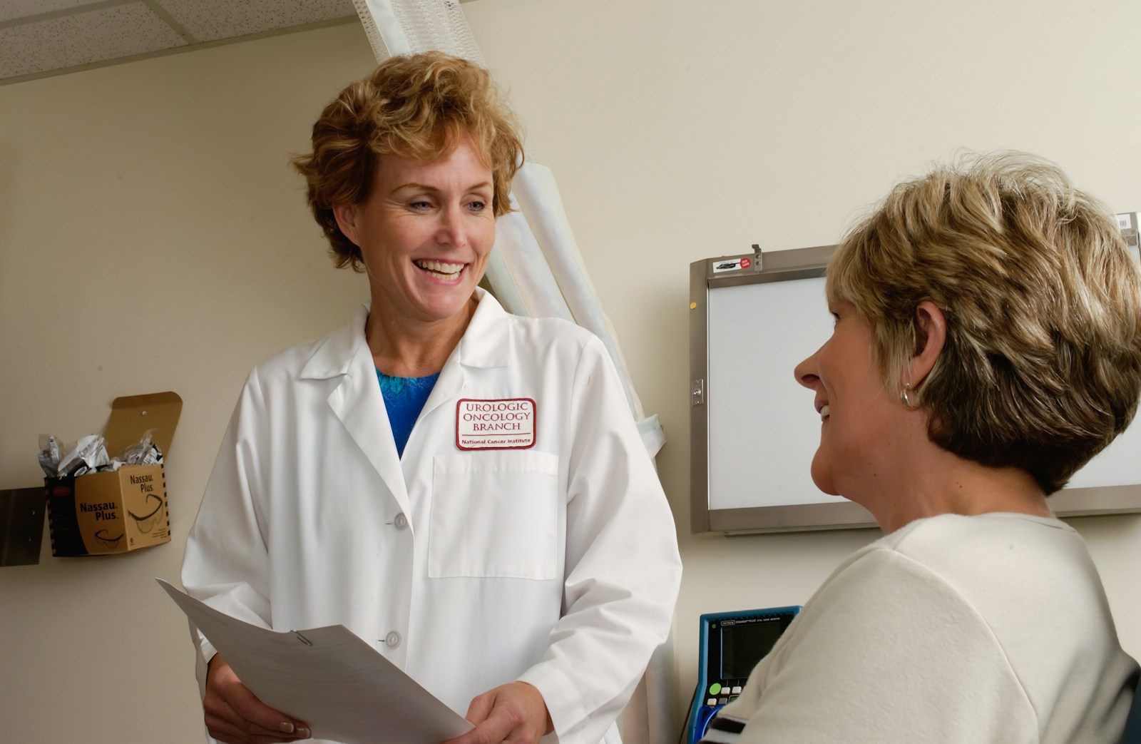 Oncology Nurse Watched a Spanish-Speaking Patient’s “Wife” Insist on Interpreting — When the Patient Said She Was His Girlfriend, She Cussed Him Out in Spanish