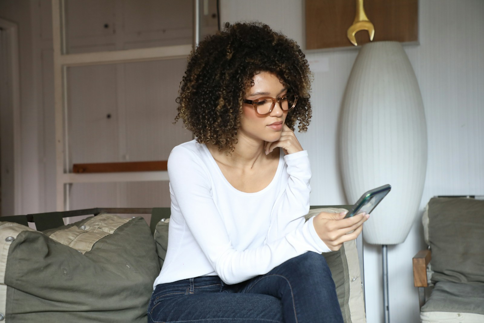 Wife Suspected Husband’s Two-Hour Zoom With His Ex Was More Than Friendly, Then Found Out The Emotional Affair Had Been Going On For Years