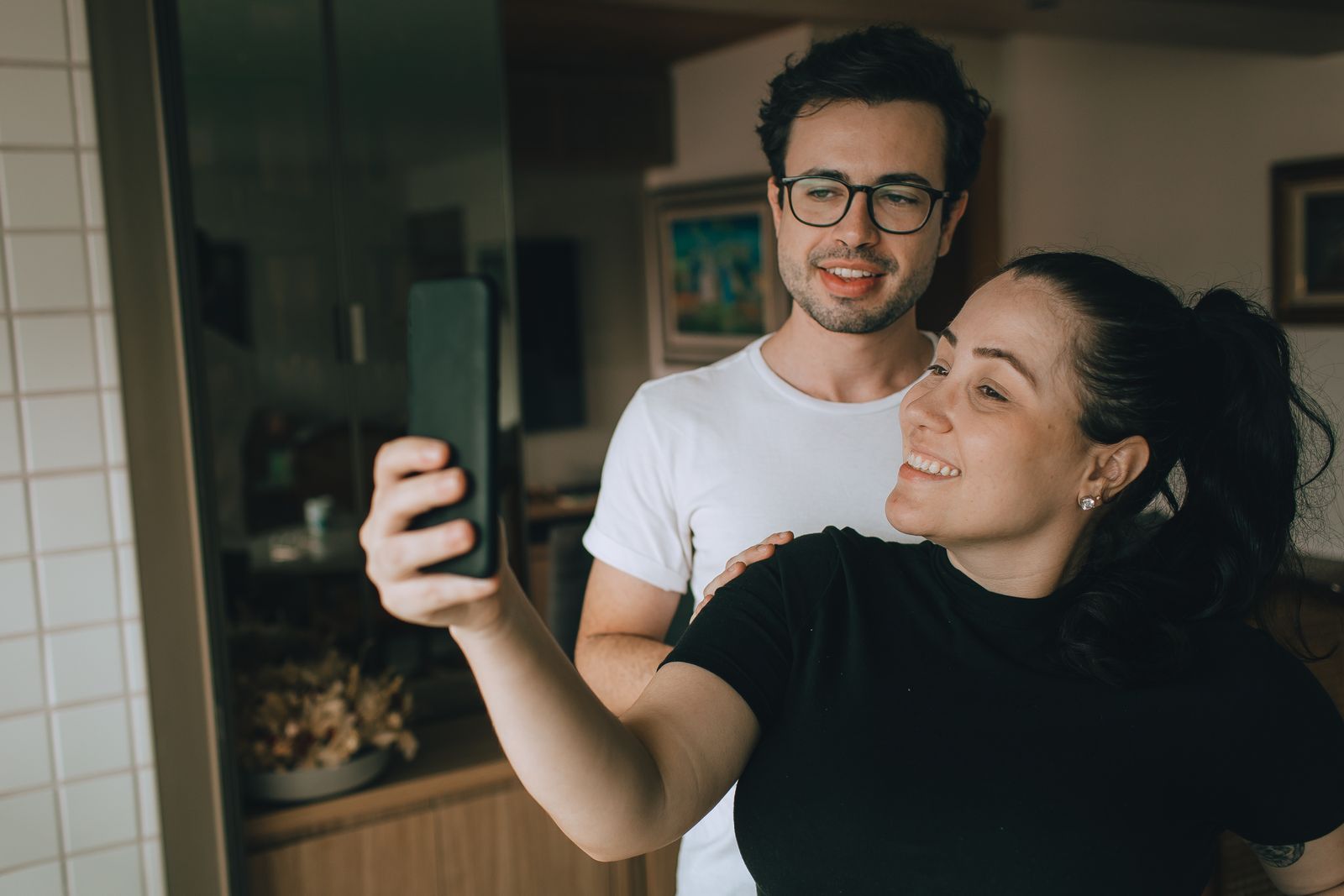 Boyfriend Moves Back In Claiming He’s Clean, Then Loses His Job, Stays Up Until 4 A.M., Locks Himself In The Bathroom, And Says She “Doesn’t Understand Addiction”