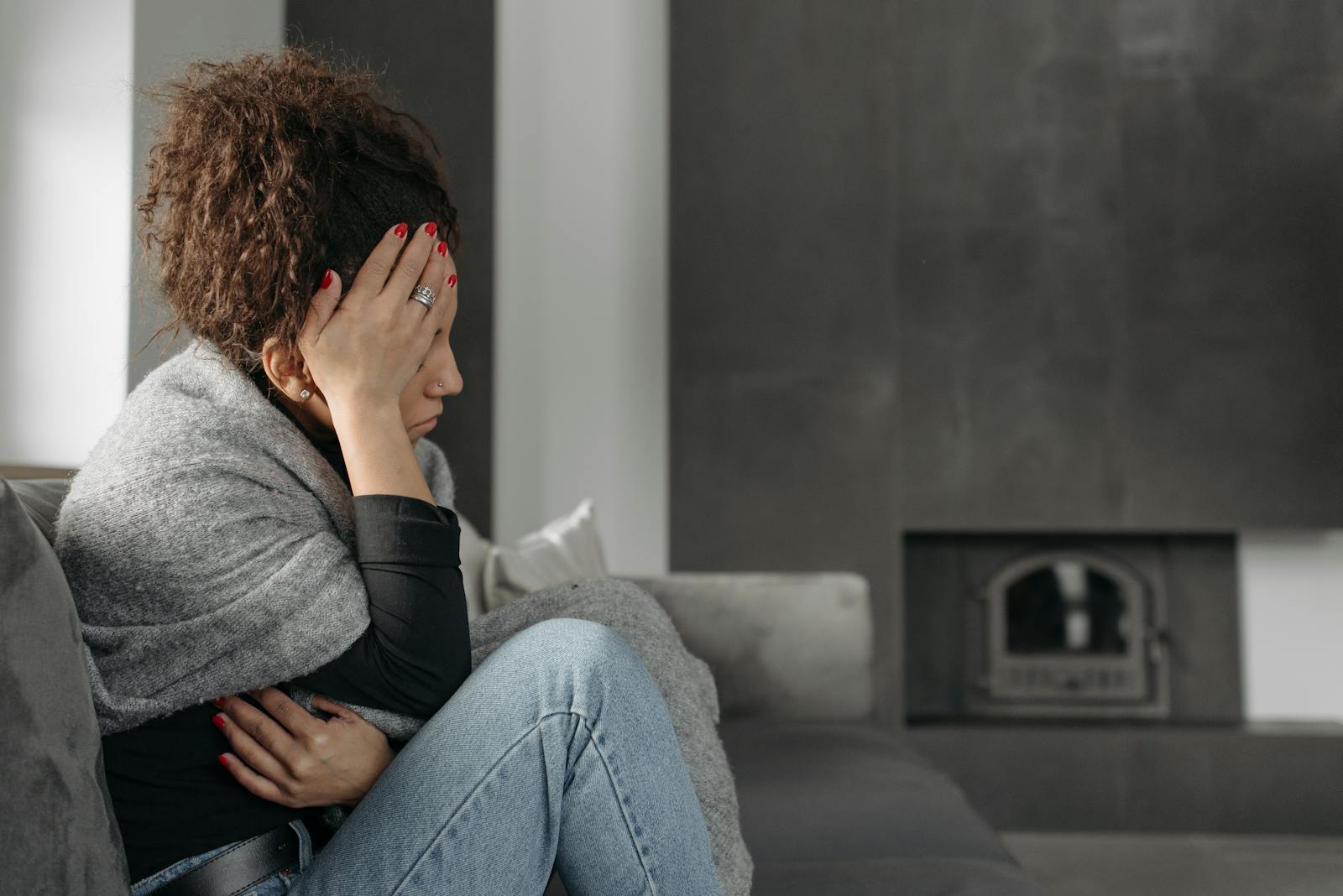 Woman Replays A Traumatic Moment From Age 14, When Her Mom Screamed, Forced Her To Show Injuries, And Tried To Get Her Admitted