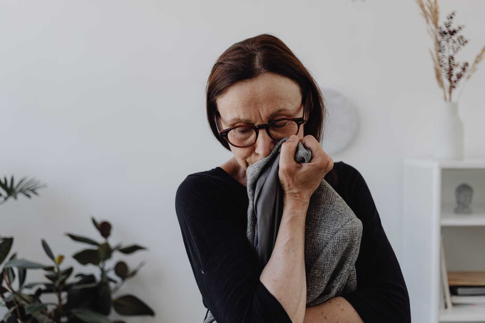 Woman Prepares For Her Friend’s Assisted Death In Switzerland, Saying Every Day Feels “More Impossible” As She Wonders If She Should Have Done More
