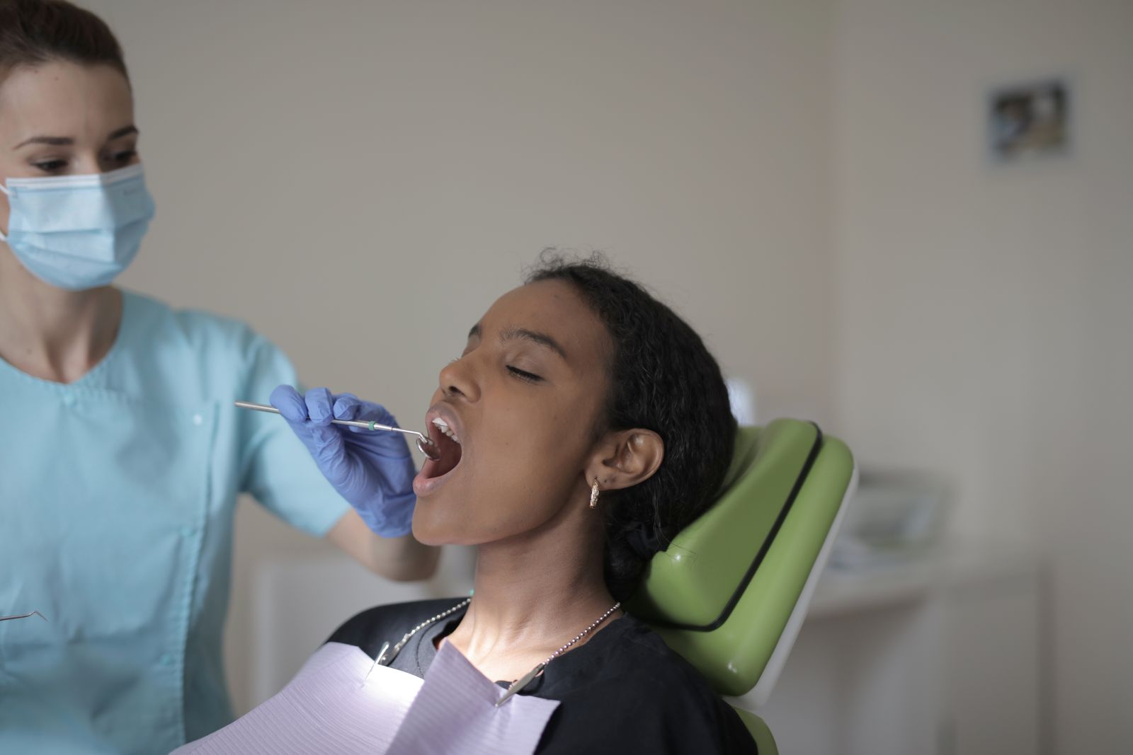 Woman Hides Major Dental Surgery From The Man She Loves Because His Temper Makes Even Support Feel Unsafe
