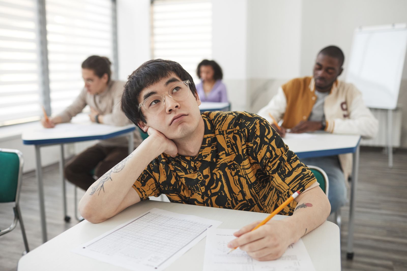 Introverted College Student Wants To Make A Move Before She Leaves For Vacation, But They Communicate Better Over Text Than In Person