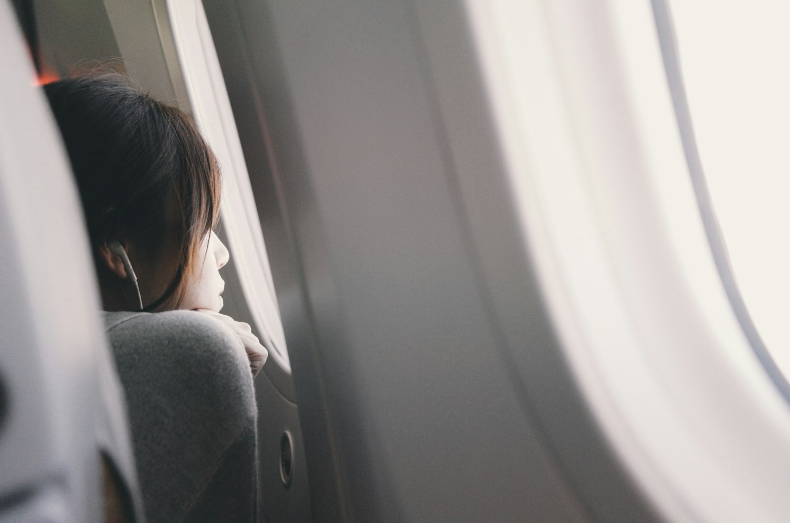 Passenger Bullies Her Out Of Her Aisle Seat, Calls It “His Seat,” And Spends The Next Three-And-A-Half Hours Standing Up Every Ten Minutes