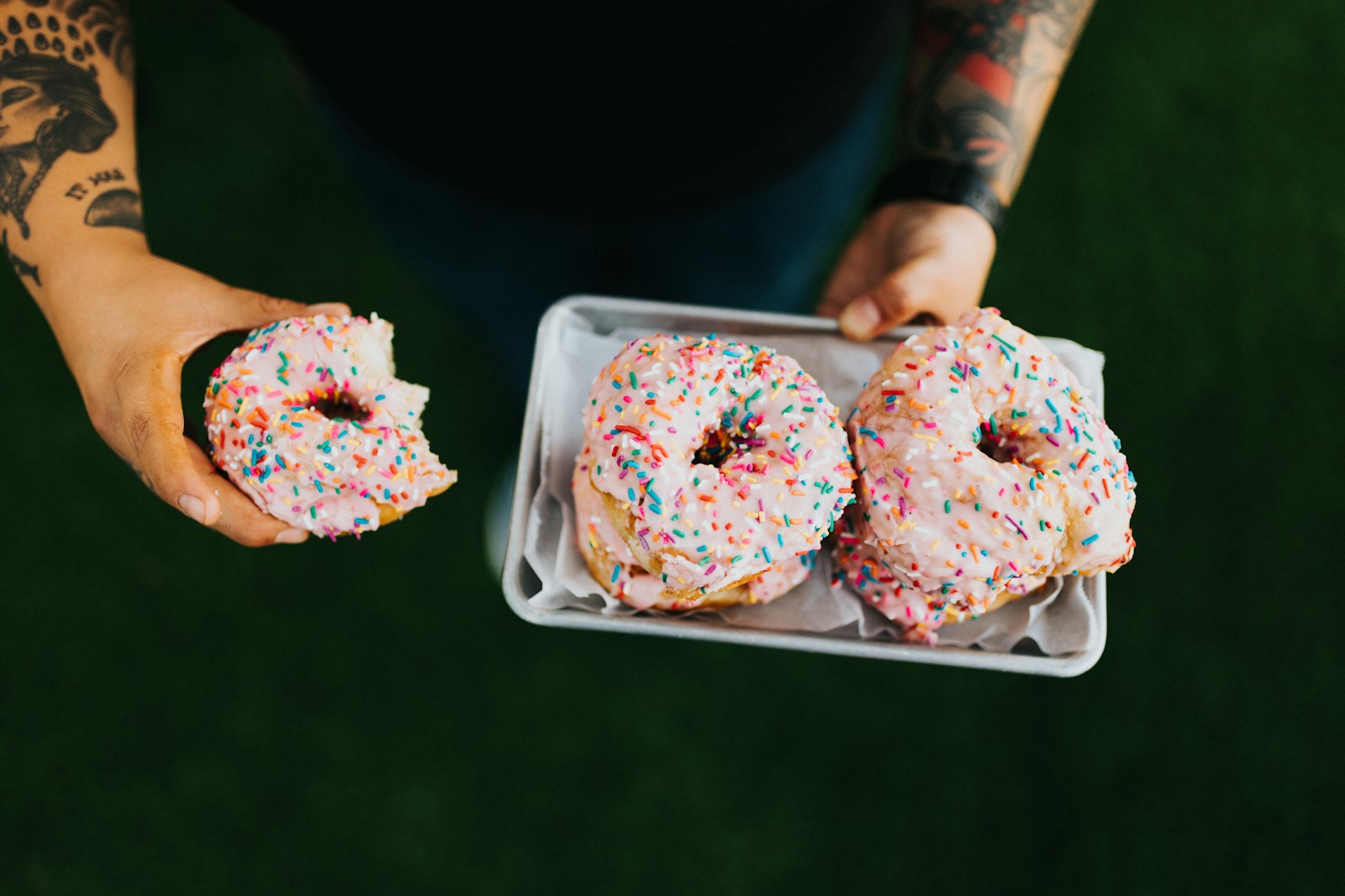 Night-Shift Worker Buys Everyone Fancy Donuts, Gets None, Then Gets Called Selfish For Secretly Buying Only His Own The Next Week
