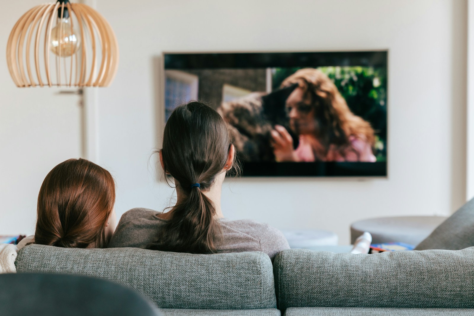 Parent Searches for Nursery Rhymes and Finds Suspicious Stolen Content Turned Into Child-Targeted Nonsense—Then Realizes How Easily Kids Scrolling Alone Could Wander Into Something Far Worse