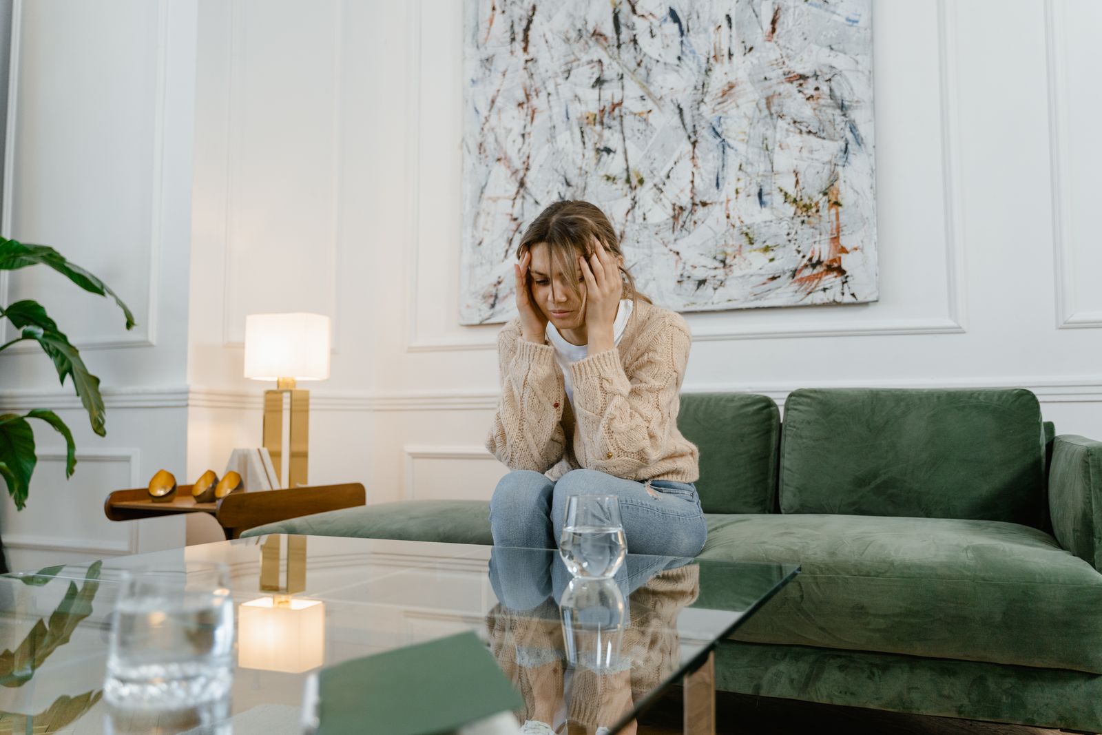 20-Year-Old Confronts Her Mother Over Childhood Suicide Threats, Domestic Violence, and Years of Abuse—Then Mom Collapses Shaking and Lands in the ER After Being Told Her Daughter’s Mental Illness Began Long Before Her Ex