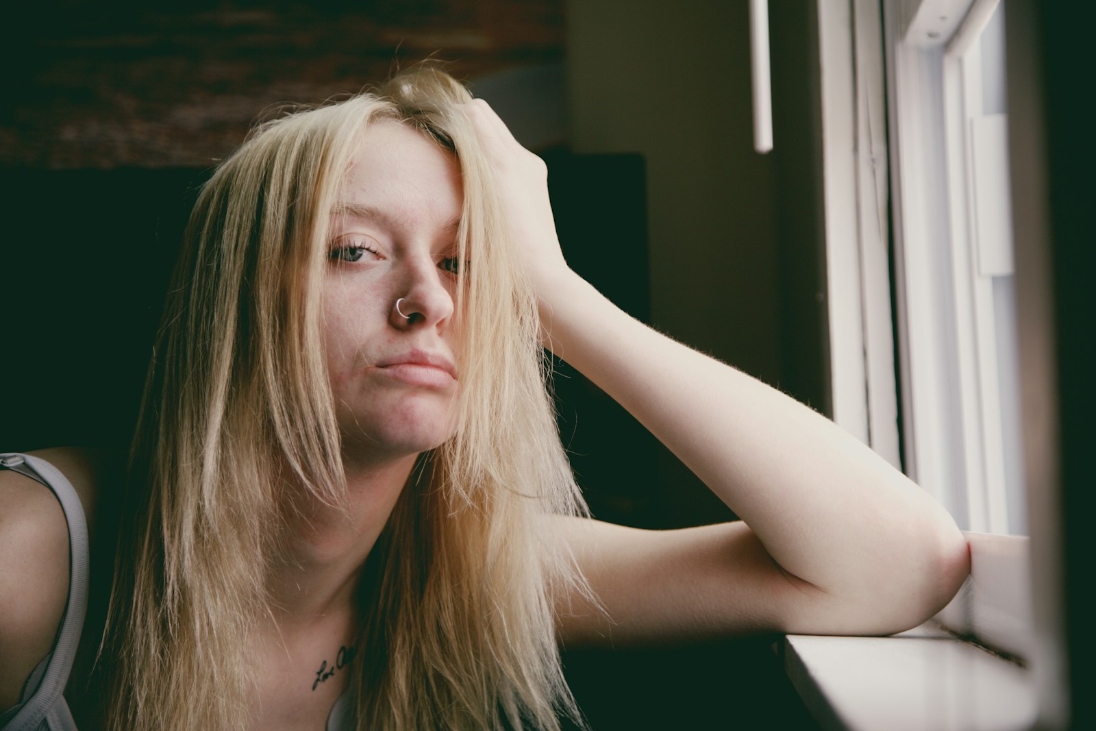 Fiancé Ends a Five-Year Relationship Eight Months Before the Wedding, Says Her Touch Feels Like “Cooties,” and Calls Her Boring—Then Admits He Secretly Kissed Another Woman Two Years Earlier
