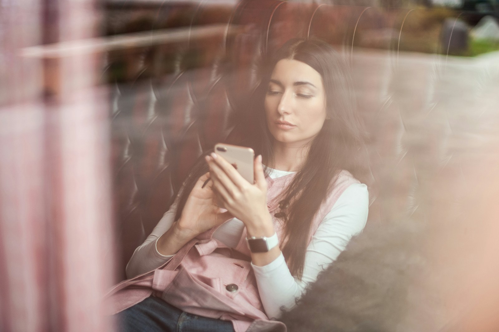 Woman Publicly Cringes at Romance After Men Repeatedly Exploit Her—While Secretly Devouring Romantic Fantasy Books, Love Stories, Movies, and Songs Behind Closed Doors