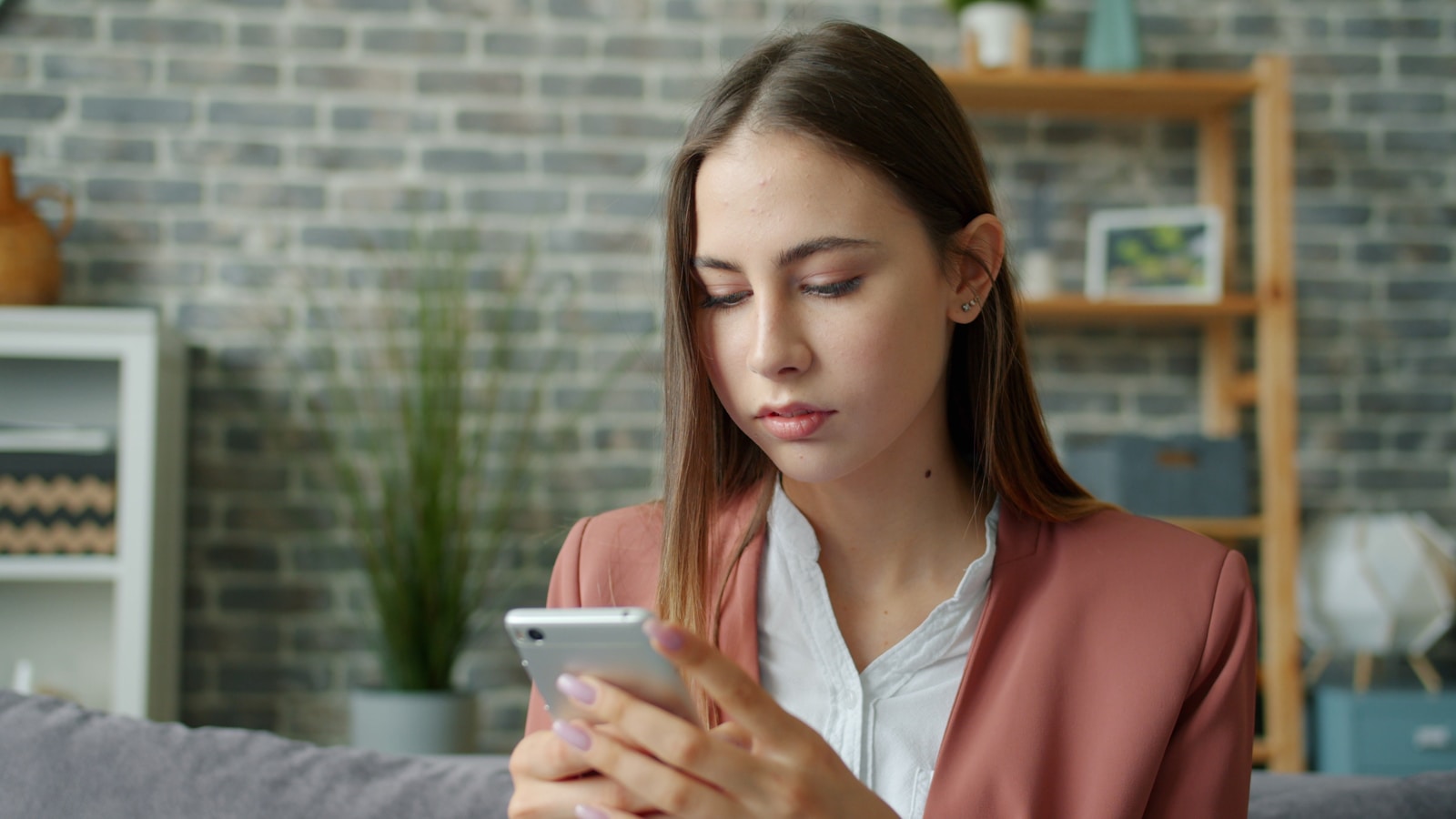 Sister-in-Law Secretly Posts Someone Else’s Baby and Young Daughter on TikTok—Leaving Their Mother Demanding Removal Even Though She Shares Her Own Children Privately With Friends and Family