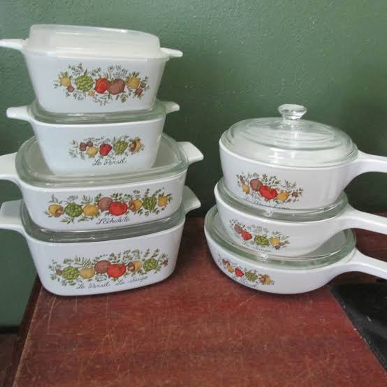Vintage Corningware’s Long-Discontinued ‘Spice of Life’ Pattern Is Turning Into an Absolute Jackpot for Anyone Who Finds It Sitting in a Thrift Bin