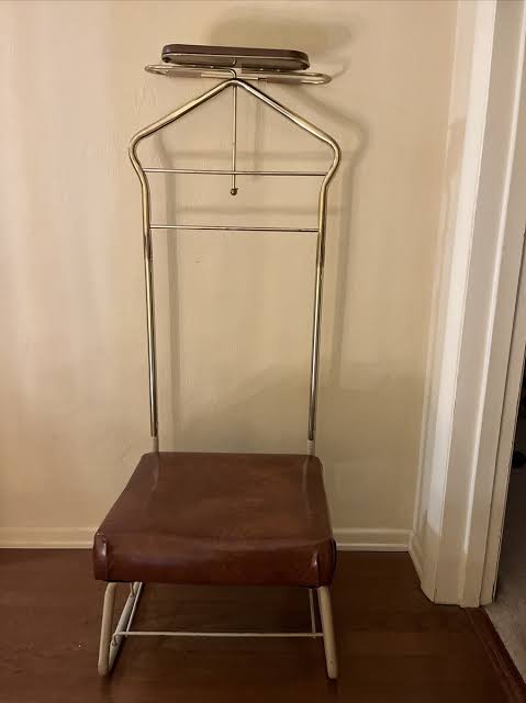 Couple Renovating a 1920s Home Spots a Vintage Valet Butler at a Yard Sale and Says the Unexpected Find Had to Come Home