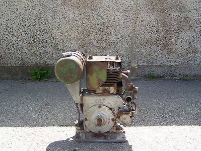A Barn-Find Antique Stationary Engine Shows Its First Real Signs of Life After Careful Fuel and Valve Adjustments